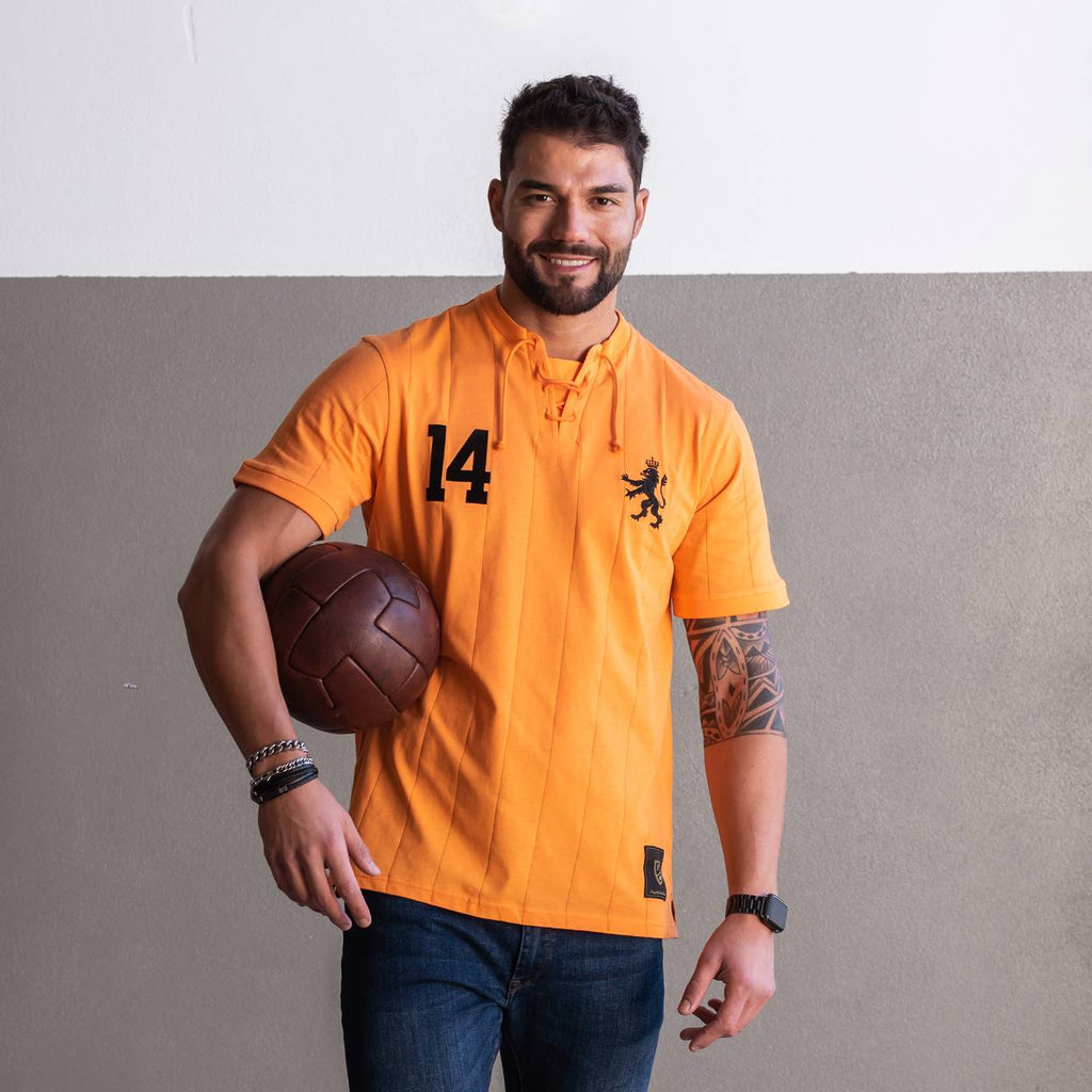 Camiseta Retro Stars De Leeuw FootballTown Color Naranja