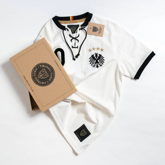Camiseta Retro Stars Die Adler FootballTown Color Blanco