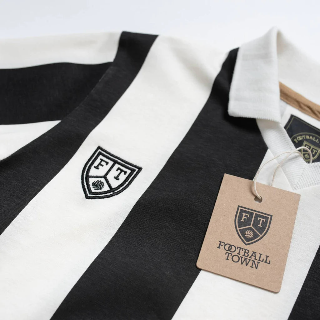 Camiseta Tributo Magpie 260 FootballTown Color Blanco y Negro