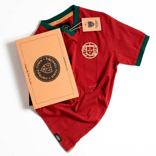 Camiseta Tributo Pantera Negra FootballTown Color Vinotinto