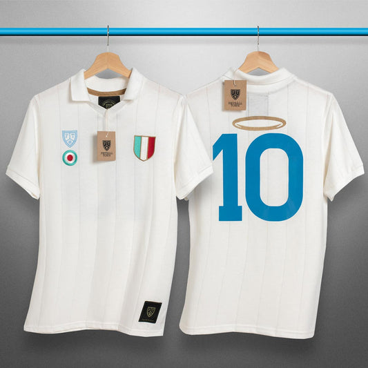 Camiseta Tributo D10S Azzurro Away FootballTown Color Blanco