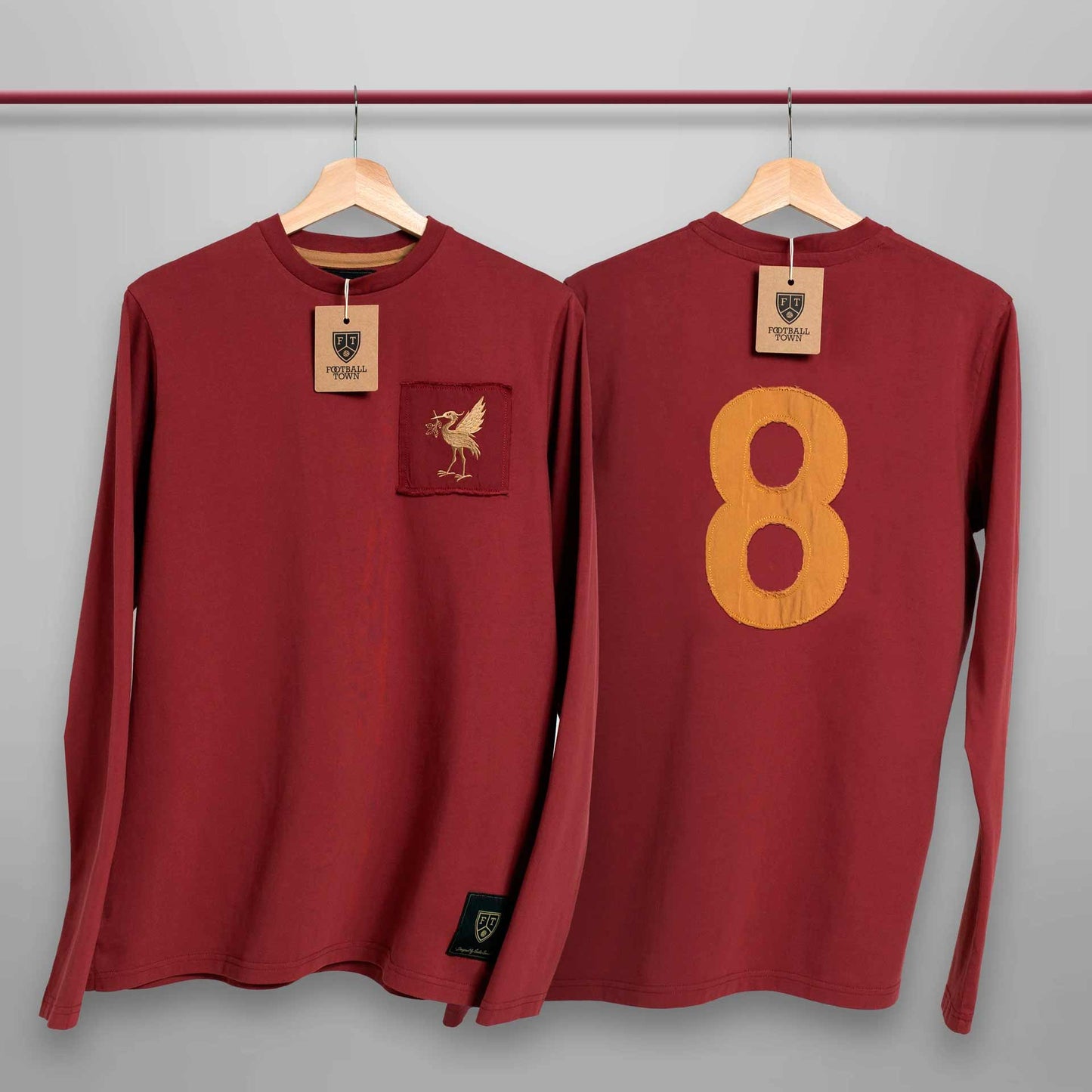 The Number 8 The Bird FootballTown Color Rojo