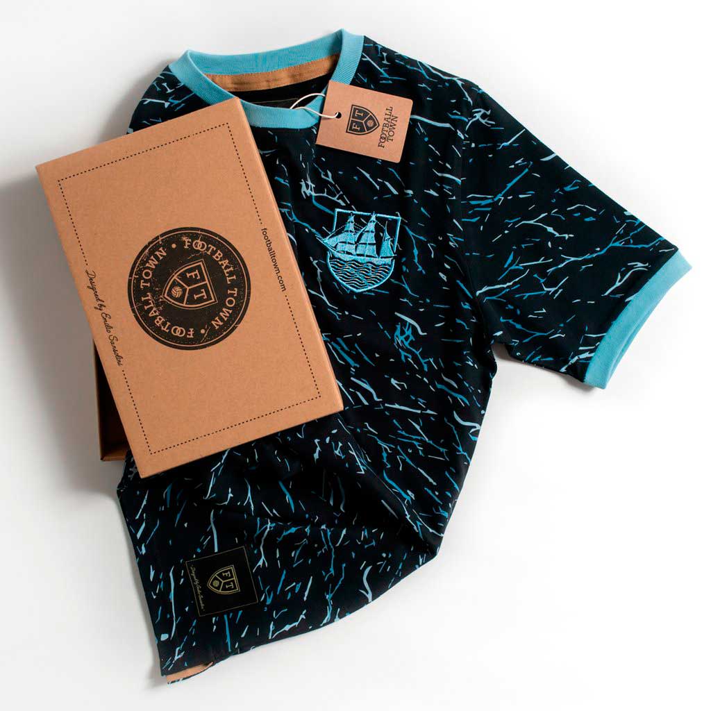 Camiseta Marble Ship FootballTown Color Negro